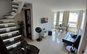 LOFT DUPLEX ENCANTADOR com estacionamento incluído